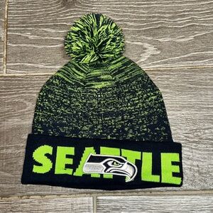 Seattle Seahawks New Era Beanie Blue Green NFL Knit Pom Cuffed Hat OS